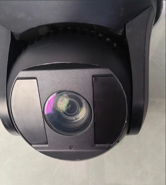 Retired and restored to factory function intact Hikvision, 8 inches, DS-2DF8223lW， 8-inch 2 million star level infrared high-speed ball camera with 23x zoom